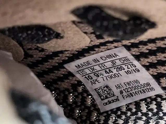 hype Yeezy 350 V2 Adidas Boost FW5190 